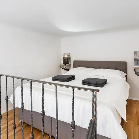 Rhino Apartament